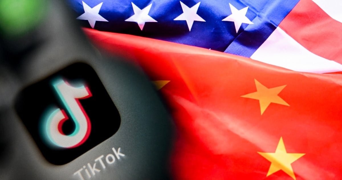 Donald Trump confie TikTok à ses supporters riches aux États-Unis.