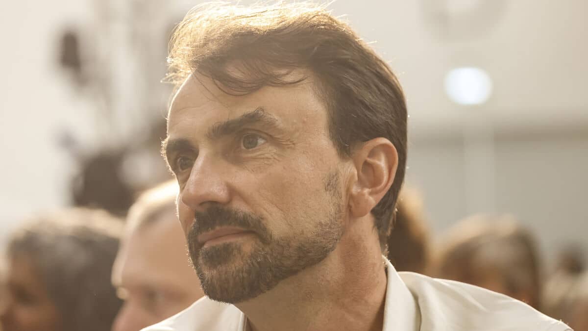 "Municipales 2026 à Lyon : Grégory Doucet sous le feu des critiques pour son soutien à un médecin palestinien lié au Hamas"