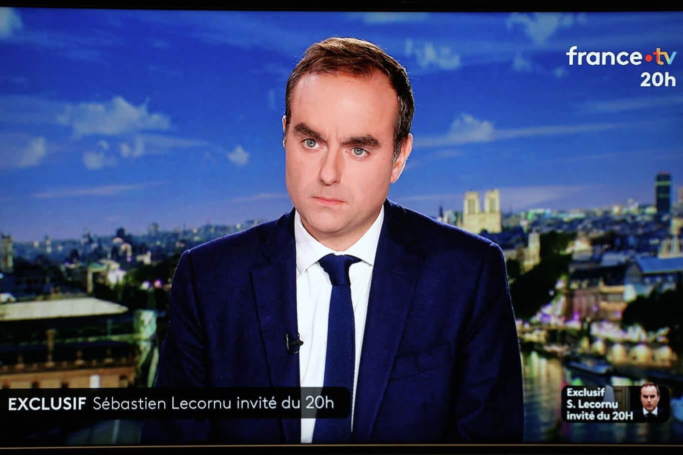 Sébastien Lecornu fait rire Marine Le Pen, mais Jordan Bardella n'apprécie pas !